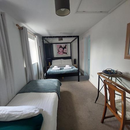 Bed and Breakfast Pilgrims Of The Goddess Glastonbury Esterno foto