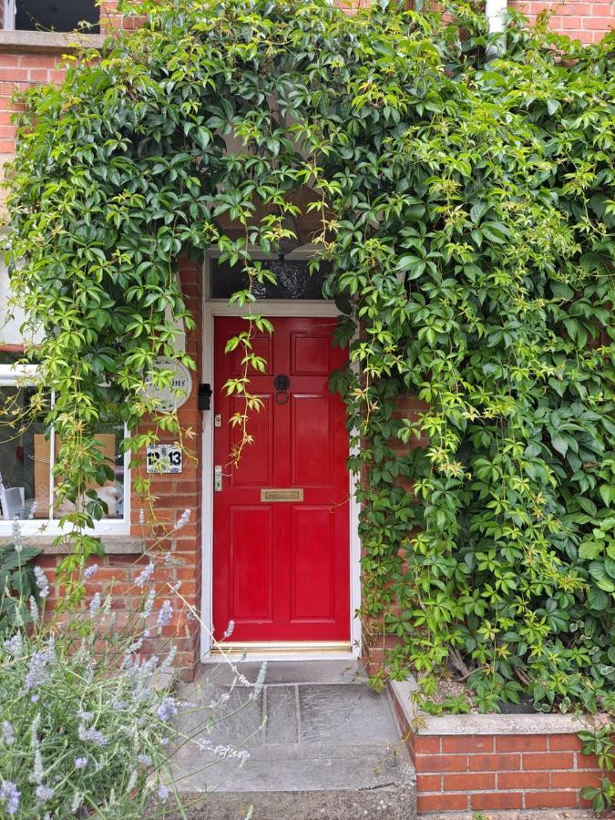 Bed and Breakfast Pilgrims Of The Goddess Glastonbury Esterno foto