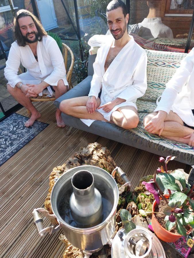 Bed and Breakfast Pilgrims Of The Goddess Glastonbury Esterno foto